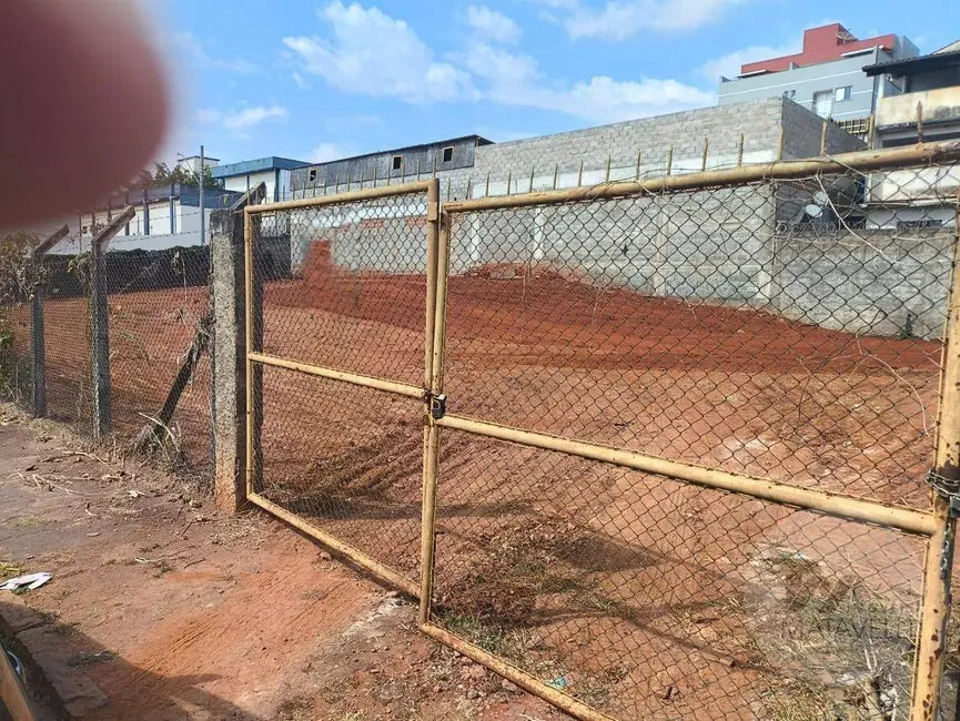 Foto 1 de Terreno / Lote à venda, 200m2 em Centro, Alfenas - MG