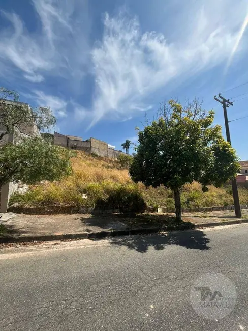 Terreno / Lote à venda, 677m2 em Jardim Europa, Pocos De Caldas - MG - imagem 2 Foto 2 de Terreno / Lote à venda, 677m2 em Jardim Europa, Pocos De Caldas - MG