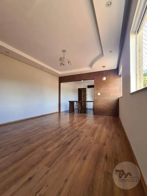 Apartamento com 3 quartos para alugar, 122m2 em Jardim Filipino, Pocos De Caldas - MG - imagem 3 Foto 3 de Apartamento com 3 quartos para alugar, 122m2 em Jardim Filipino, Pocos De Caldas - MG