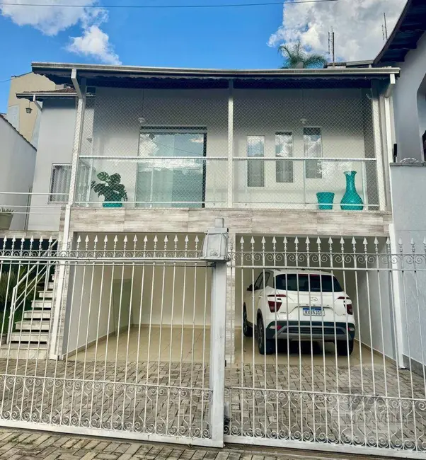 Casa de Condomínio com 2 quartos à venda, 487m2 em Jardim Quisisana, Pocos De Caldas - MG - imagem 1 Foto 1 de Casa de Condomínio com 2 quartos à venda, 487m2 em Jardim Quisisana, Pocos De Caldas - MG