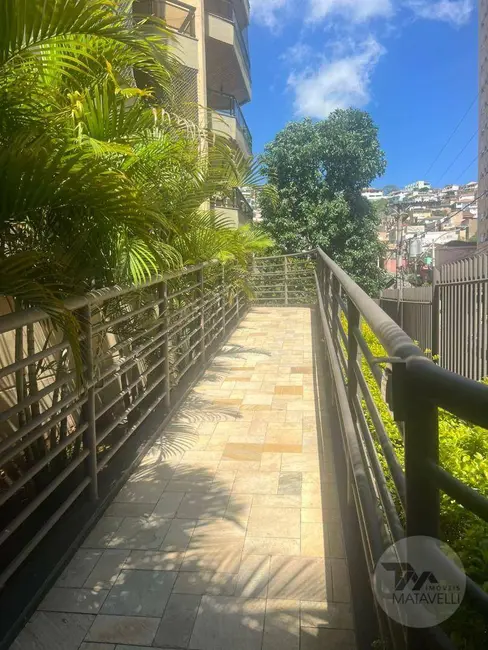 Foto 2 de Apartamento com 3 quartos à venda, 244m2 em Centro, Pocos De Caldas - MG