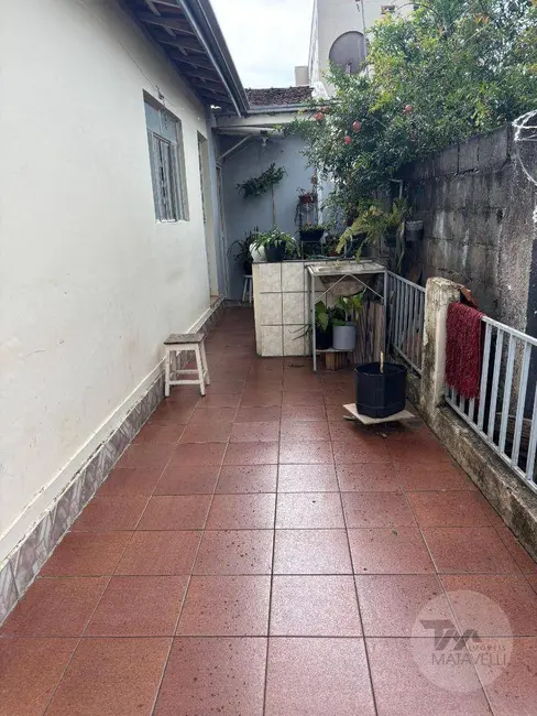 Casa com 2 quartos para alugar, 250m2 em Centro, Pocos De Caldas - MG - imagem 4 Foto 4 de Casa com 2 quartos para alugar, 250m2 em Centro, Pocos De Caldas - MG