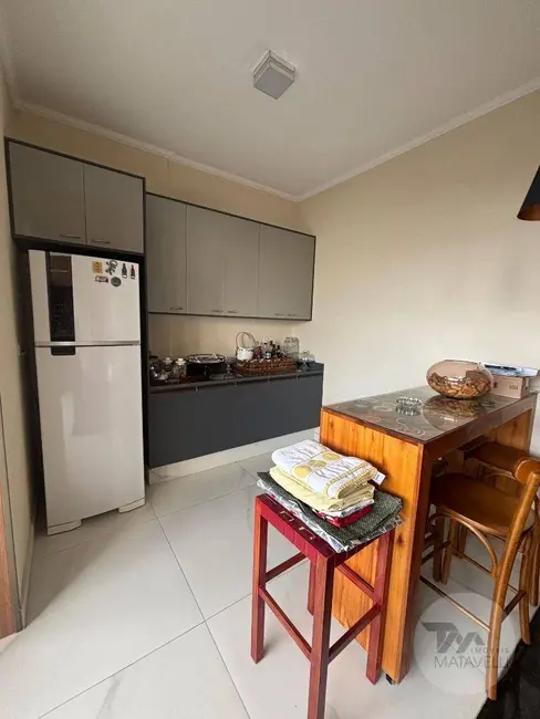 Apartamento com 3 quartos para alugar, 120m2 em Centro, Pocos De Caldas - MG - imagem 7 Foto 7 de Apartamento com 3 quartos para alugar, 120m2 em Centro, Pocos De Caldas - MG