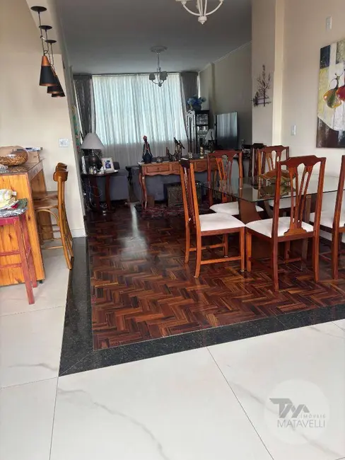 Apartamento com 3 quartos para alugar, 120m2 em Centro, Pocos De Caldas - MG - imagem 3 Foto 3 de Apartamento com 3 quartos para alugar, 120m2 em Centro, Pocos De Caldas - MG