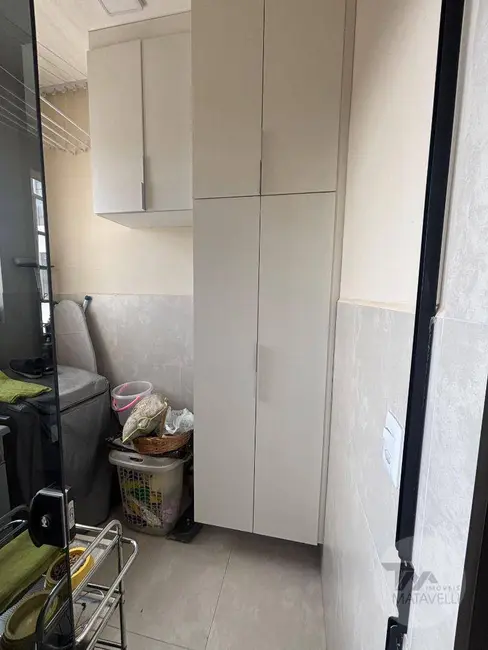 Apartamento com 3 quartos para alugar, 120m2 em Centro, Pocos De Caldas - MG - imagem 6 Foto 6 de Apartamento com 3 quartos para alugar, 120m2 em Centro, Pocos De Caldas - MG