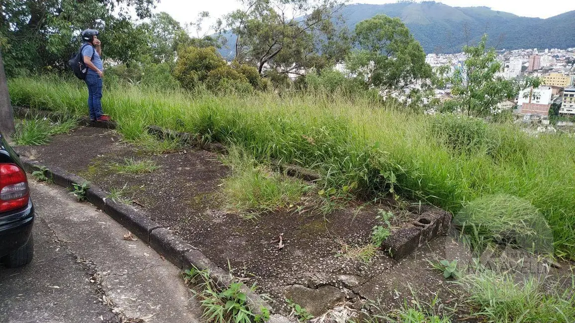 Foto 1 de Terreno / Lote à venda, 329m2 em Jardim Del Rey, Pocos De Caldas - MG