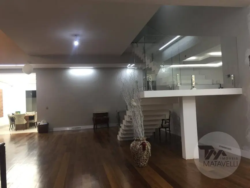 Casa de Condomínio com 5 quartos à venda, 600m2 em Parque Vivaldi Leite Ribeiro, Pocos De Caldas - MG - imagem 4 Foto 4 de Casa de Condomínio com 5 quartos à venda, 600m2 em Parque Vivaldi Leite Ribeiro, Pocos De Caldas - MG