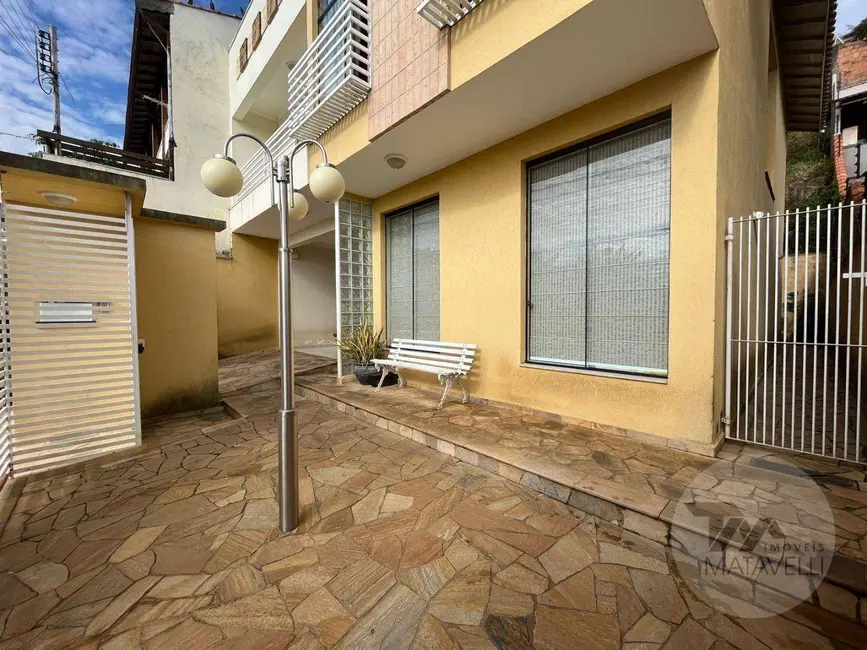 Casa de Condomínio com 3 quartos à venda, 250m2 em Jardim Centenário, Pocos De Caldas - MG - imagem 5 Foto 5 de Casa de Condomínio com 3 quartos à venda, 250m2 em Jardim Centenário, Pocos De Caldas - MG