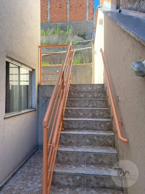 Apartamento com 2 quartos para alugar, 50m2 em Jardim Ipê, Pocos De Caldas - MG - imagem 4 Foto 4 de Apartamento com 2 quartos para alugar, 50m2 em Jardim Ipê, Pocos De Caldas - MG