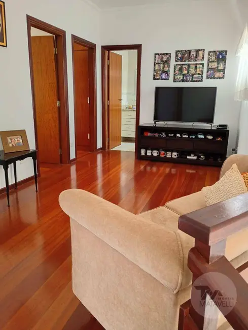 Casa de Condomínio com 3 quartos à venda, 300m2 em Residencial Paineiras, Pocos De Caldas - MG - imagem 3 Foto 3 de Casa de Condomínio com 3 quartos à venda, 300m2 em Residencial Paineiras, Pocos De Caldas - MG