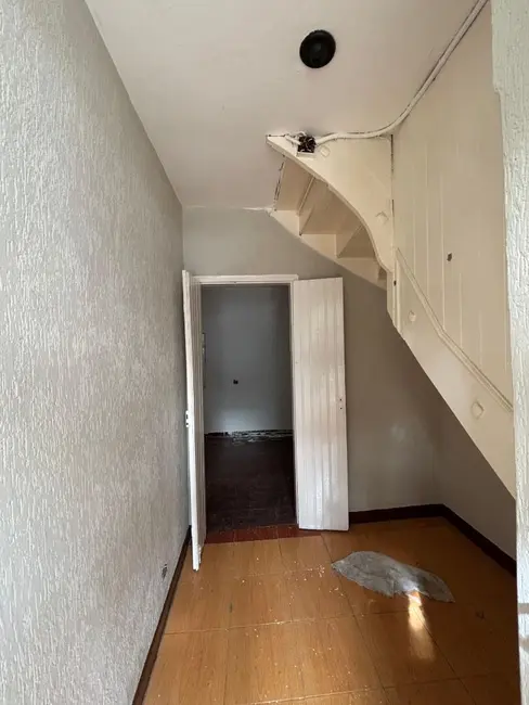 Foto 4 de Casa de Condomínio com 2 quartos para alugar, 60m2 em Centro, Pocos De Caldas - MG