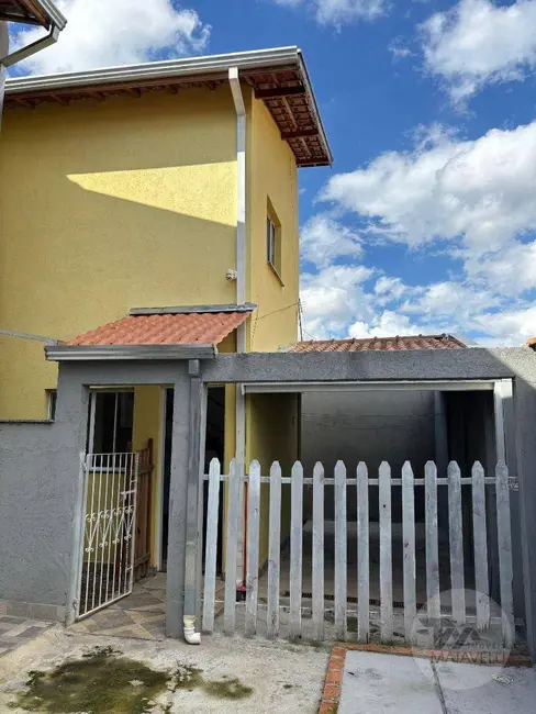 Casa com 2 quartos para alugar, 80m2 em Vila Cruz, Pocos De Caldas - MG - imagem 1 Foto 1 de Casa com 2 quartos para alugar, 80m2 em Vila Cruz, Pocos De Caldas - MG