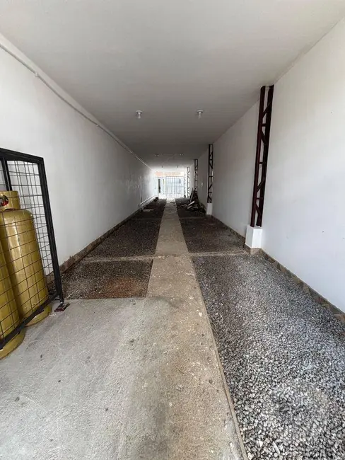 Foto 3 de Casa com 2 quartos para alugar, 80m2 em Vila Cruz, Pocos De Caldas - MG