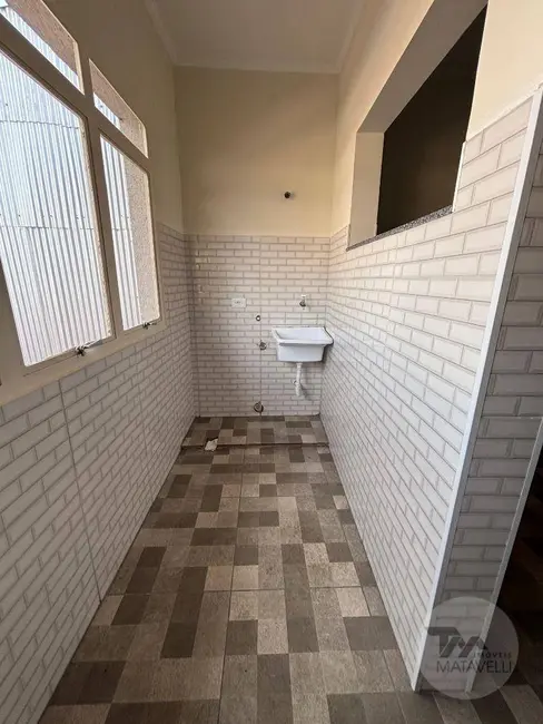 Foto 9 de Casa com 2 quartos para alugar, 80m2 em Vila Cruz, Pocos De Caldas - MG