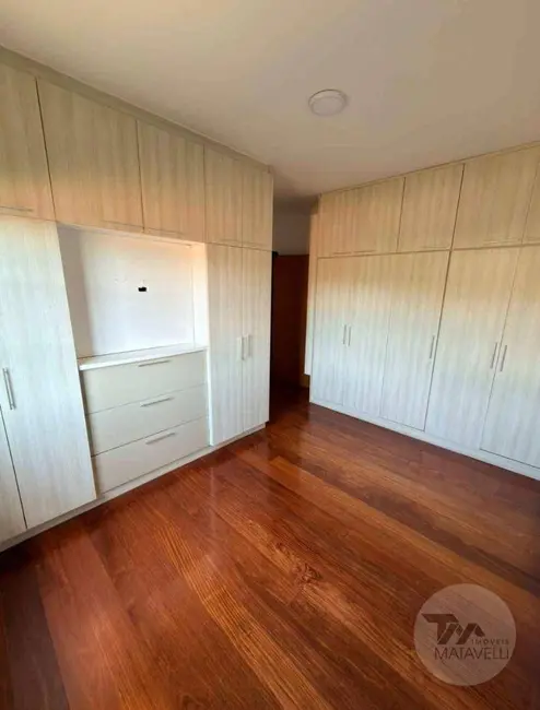 Casa de Condomínio com 3 quartos à venda, 300m2 em Jardim Novo Mundo, Pocos De Caldas - MG - imagem 7 Foto 7 de Casa de Condomínio com 3 quartos à venda, 300m2 em Jardim Novo Mundo, Pocos De Caldas - MG