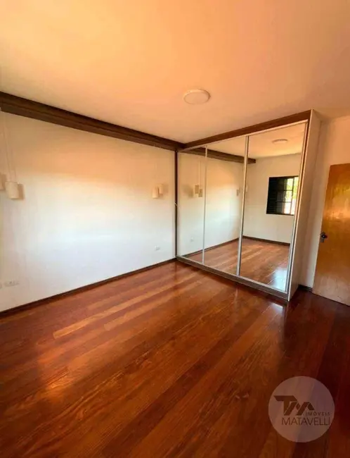 Casa de Condomínio com 3 quartos à venda, 300m2 em Jardim Novo Mundo, Pocos De Caldas - MG - imagem 6 Foto 6 de Casa de Condomínio com 3 quartos à venda, 300m2 em Jardim Novo Mundo, Pocos De Caldas - MG