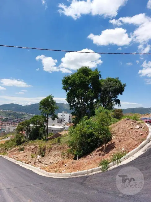 Foto 3 de Terreno / Lote à venda, 455m2 em Jardim Bandeirantes, Pocos De Caldas - MG