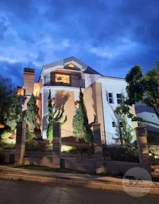 Casa de Condomínio com 3 quartos à venda, 690m2 em Jardim Europa, Pocos De Caldas - MG - imagem 3 Foto 3 de Casa de Condomínio com 3 quartos à venda, 690m2 em Jardim Europa, Pocos De Caldas - MG