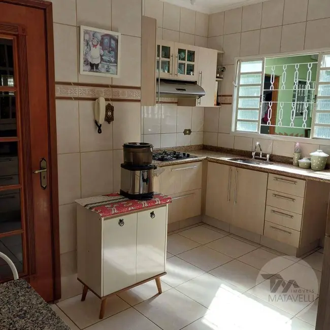 Casa de Condomínio com 3 quartos à venda, 220m2 em Jardim Ipê, Pocos De Caldas - MG - imagem 3 Foto 3 de Casa de Condomínio com 3 quartos à venda, 220m2 em Jardim Ipê, Pocos De Caldas - MG