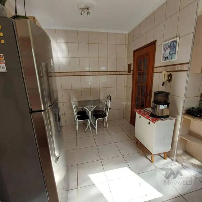 Casa de Condomínio com 3 quartos à venda, 220m2 em Jardim Ipê, Pocos De Caldas - MG - imagem 2 Foto 2 de Casa de Condomínio com 3 quartos à venda, 220m2 em Jardim Ipê, Pocos De Caldas - MG