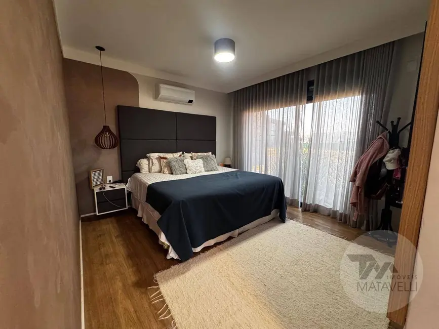 Casa de Condomínio com 3 quartos à venda, 685m2 em Bortolan Sul, Pocos De Caldas - MG - imagem 5 Foto 5 de Casa de Condomínio com 3 quartos à venda, 685m2 em Bortolan Sul, Pocos De Caldas - MG