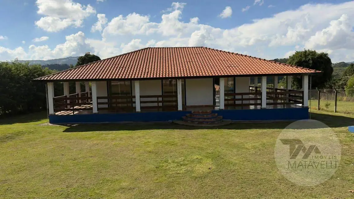 Casa de Condomínio com 3 quartos à venda, 2300m2 em Jóias do Vale do Sol, Pocos De Caldas - MG - imagem 2 Foto 2 de Casa de Condomínio com 3 quartos à venda, 2300m2 em Jóias do Vale do Sol, Pocos De Caldas - MG