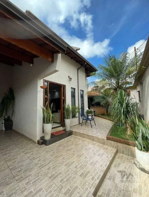 Foto 1 de Casa com 3 quartos à venda, 200m2 em Jardim Amaryllis, Pocos De Caldas - MG