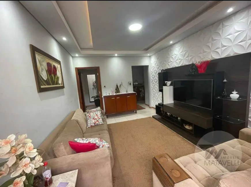 Foto 9 de Casa com 3 quartos à venda, 200m2 em Jardim Amaryllis, Pocos De Caldas - MG