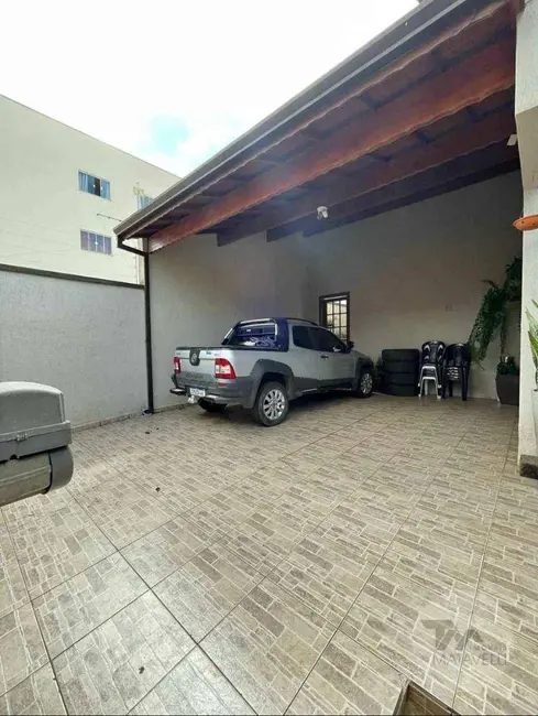 Foto 2 de Casa com 3 quartos à venda, 200m2 em Jardim Amaryllis, Pocos De Caldas - MG