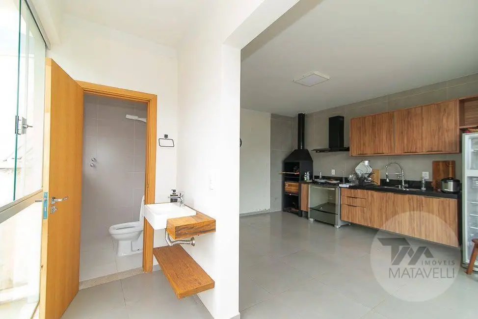 Casa de Condomínio com 4 quartos à venda, 300m2 em Vila Bela, Pocos De Caldas - MG - imagem 3 Foto 3 de Casa de Condomínio com 4 quartos à venda, 300m2 em Vila Bela, Pocos De Caldas - MG