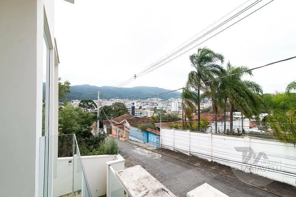 Casa de Condomínio com 4 quartos à venda, 300m2 em Vila Bela, Pocos De Caldas - MG - imagem 6 Foto 6 de Casa de Condomínio com 4 quartos à venda, 300m2 em Vila Bela, Pocos De Caldas - MG