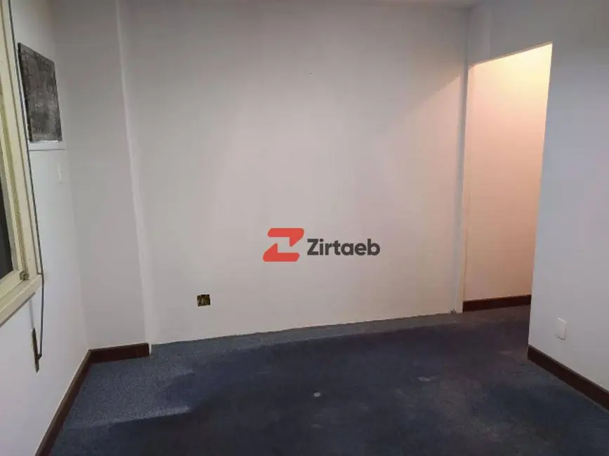 Sala Comercial à venda, 45m2 em Centro, Rio De Janeiro - RJ - imagem 8 Foto 8 de Sala Comercial à venda, 45m2 em Centro, Rio De Janeiro - RJ