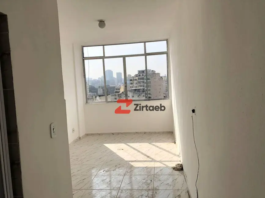 Apartamento com 1 quarto para alugar, 26m2 em Centro, Rio De Janeiro - RJ - imagem 4 Foto 4 de Apartamento com 1 quarto para alugar, 26m2 em Centro, Rio De Janeiro - RJ