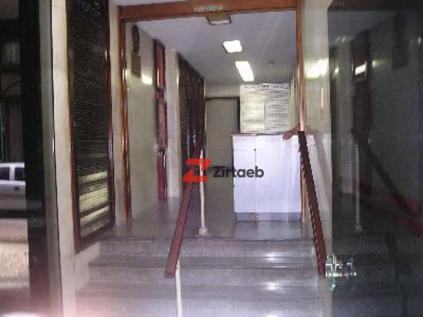 Sala Comercial para alugar, 36m2 em Centro, Rio De Janeiro - RJ - imagem 4 Foto 4 de Sala Comercial para alugar, 36m2 em Centro, Rio De Janeiro - RJ