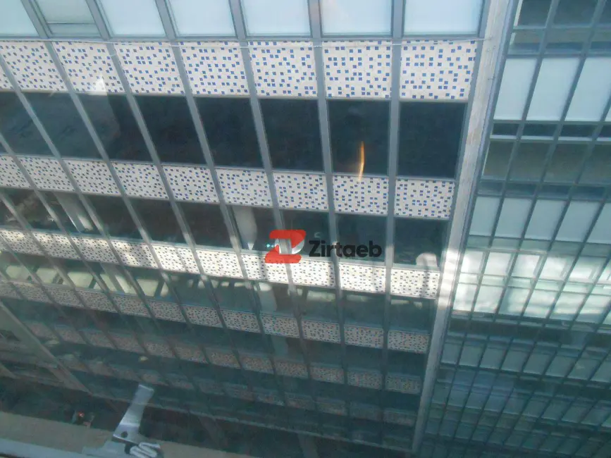 Sala Comercial para alugar, 36m2 em Centro, Rio De Janeiro - RJ - imagem 8 Foto 8 de Sala Comercial para alugar, 36m2 em Centro, Rio De Janeiro - RJ