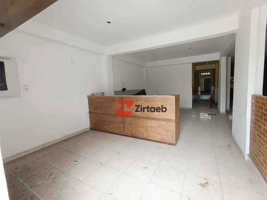Foto 2 de Loja para alugar, 280m2 em Zumbi, Rio De Janeiro - RJ