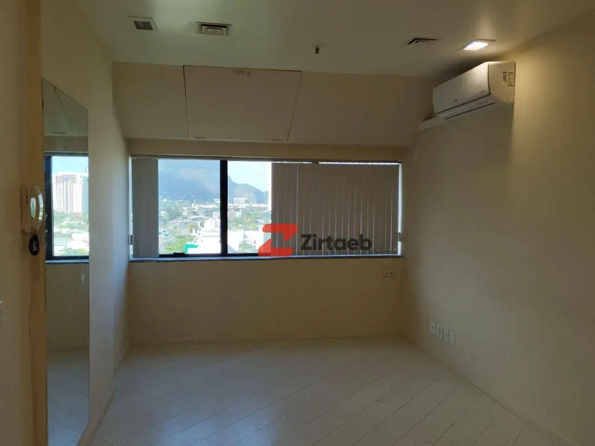 Foto 1 de Sala Comercial para alugar, 28m2 em Barra da Tijuca, Rio De Janeiro - RJ