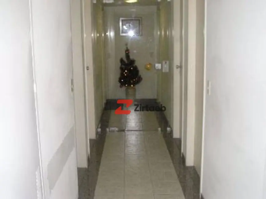 Sala Comercial para alugar, 30m2 em Centro, Rio De Janeiro - RJ - imagem 8 Foto 8 de Sala Comercial para alugar, 30m2 em Centro, Rio De Janeiro - RJ