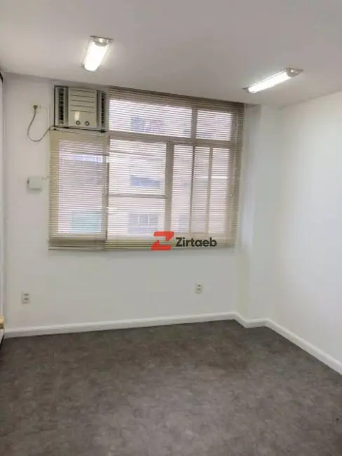 Sala Comercial para alugar, 42m2 em Centro, Rio De Janeiro - RJ - imagem 4 Foto 4 de Sala Comercial para alugar, 42m2 em Centro, Rio De Janeiro - RJ