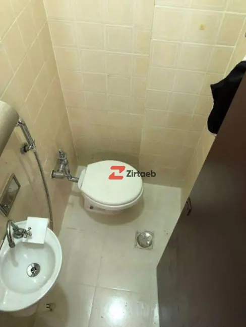 Sala Comercial para alugar, 40m2 em Centro, Rio De Janeiro - RJ - imagem 9 Foto 9 de Sala Comercial para alugar, 40m2 em Centro, Rio De Janeiro - RJ