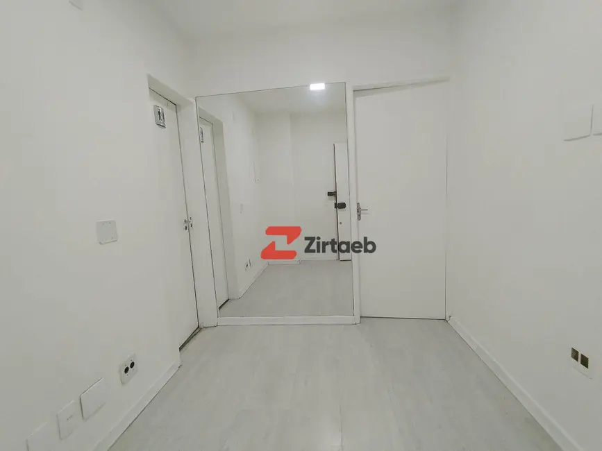 Sala Comercial à venda, 28m2 em Barra da Tijuca, Rio De Janeiro - RJ - imagem 3 Foto 3 de Sala Comercial à venda, 28m2 em Barra da Tijuca, Rio De Janeiro - RJ