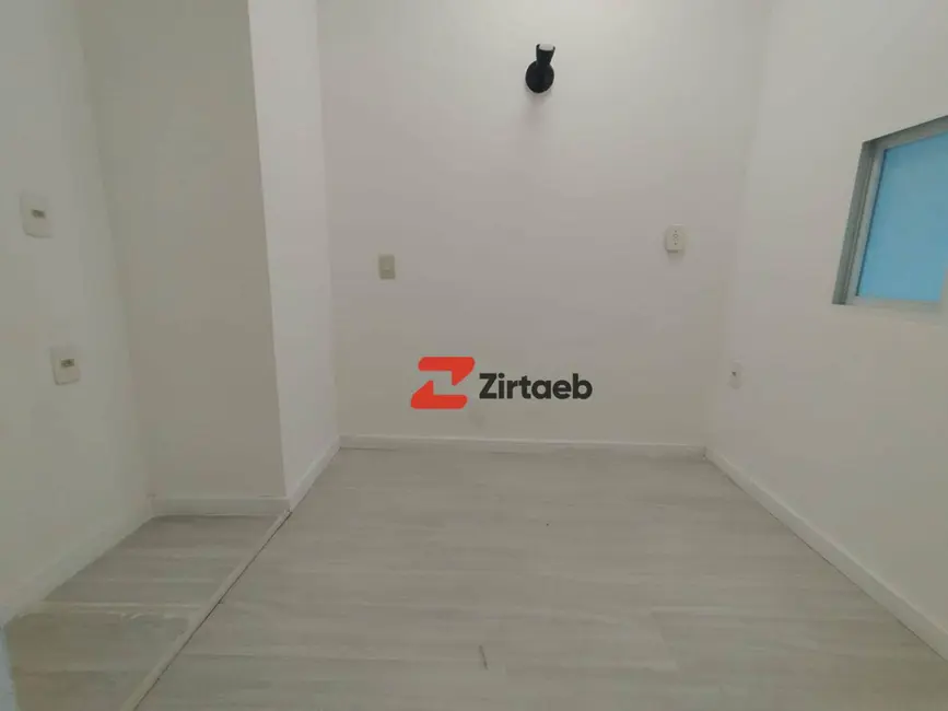 Sala Comercial à venda, 28m2 em Barra da Tijuca, Rio De Janeiro - RJ - imagem 9 Foto 9 de Sala Comercial à venda, 28m2 em Barra da Tijuca, Rio De Janeiro - RJ