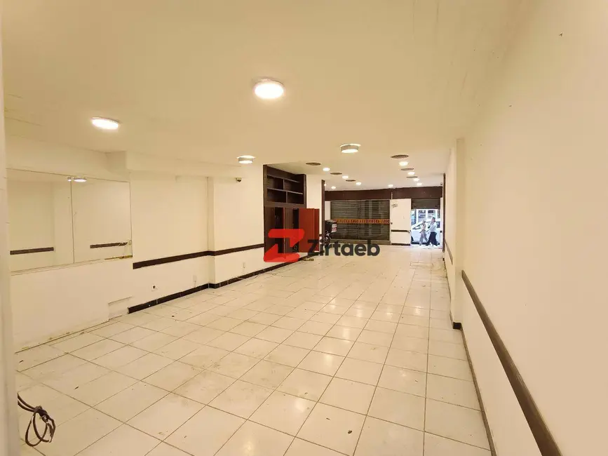 Loja para alugar, 175m2 em Centro, Rio De Janeiro - RJ - imagem 6 Foto 6 de Loja para alugar, 175m2 em Centro, Rio De Janeiro - RJ