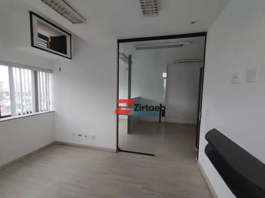 Sala Comercial para alugar, 41m2 em Barra da Tijuca, Rio De Janeiro - RJ - imagem 1 Foto 1 de Sala Comercial para alugar, 41m2 em Barra da Tijuca, Rio De Janeiro - RJ
