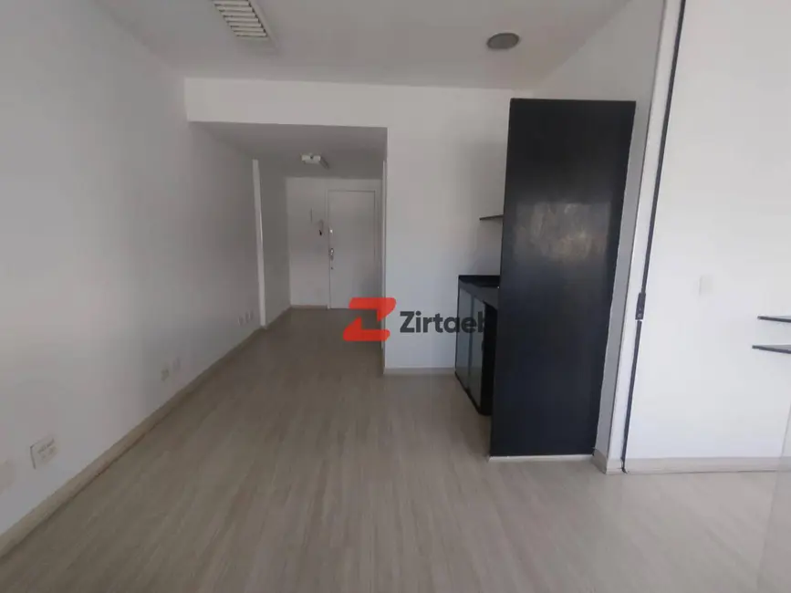 Sala Comercial para alugar, 41m2 em Barra da Tijuca, Rio De Janeiro - RJ - imagem 8 Foto 8 de Sala Comercial para alugar, 41m2 em Barra da Tijuca, Rio De Janeiro - RJ