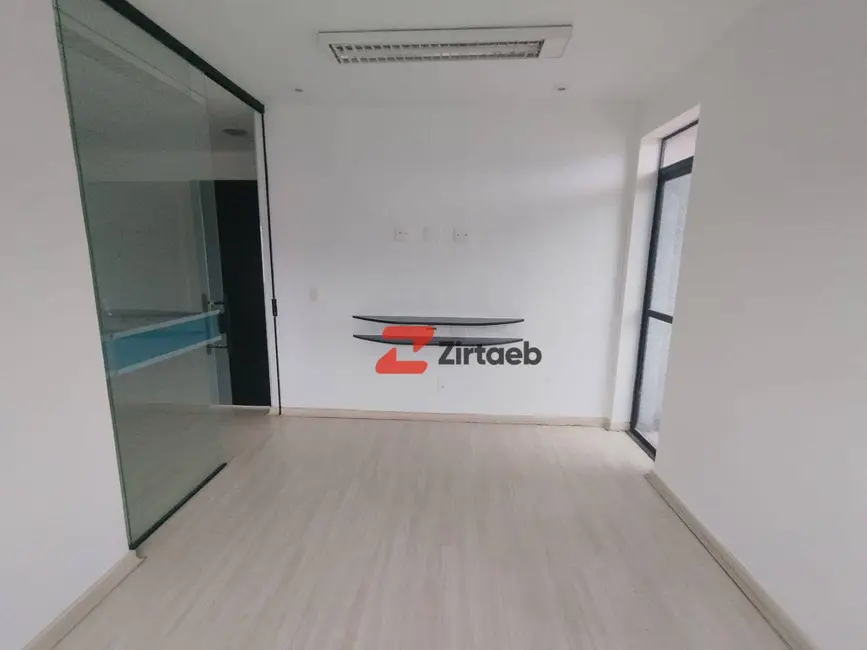 Sala Comercial para alugar, 41m2 em Barra da Tijuca, Rio De Janeiro - RJ - imagem 2 Foto 2 de Sala Comercial para alugar, 41m2 em Barra da Tijuca, Rio De Janeiro - RJ