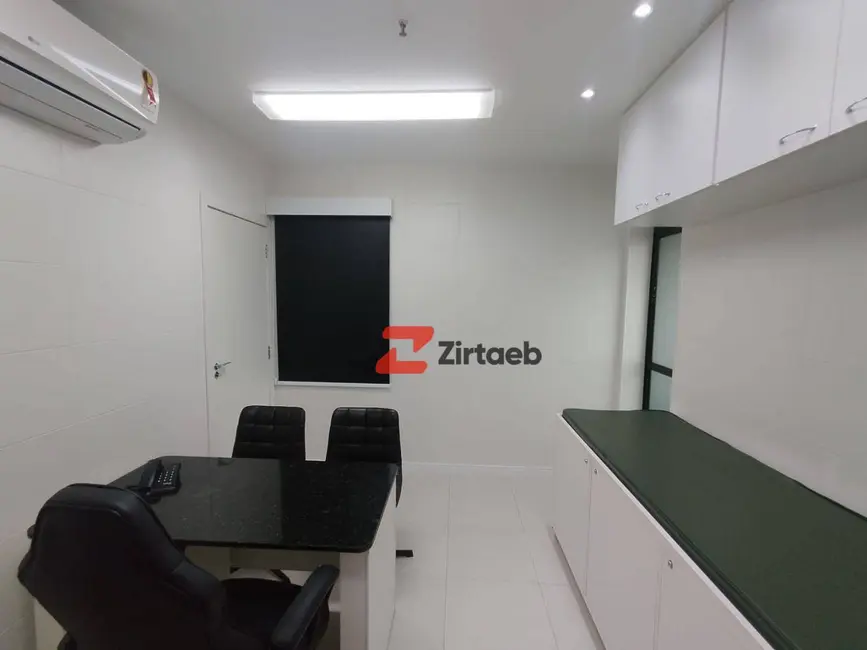Sala Comercial para alugar, 41m2 em Barra da Tijuca, Rio De Janeiro - RJ - imagem 3 Foto 3 de Sala Comercial para alugar, 41m2 em Barra da Tijuca, Rio De Janeiro - RJ