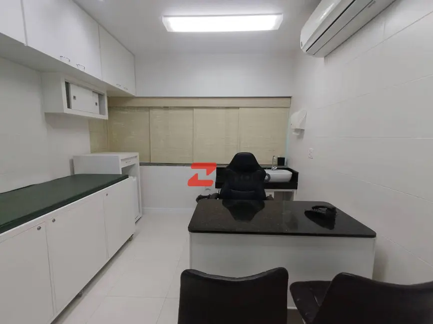 Sala Comercial para alugar, 41m2 em Barra da Tijuca, Rio De Janeiro - RJ - imagem 4 Foto 4 de Sala Comercial para alugar, 41m2 em Barra da Tijuca, Rio De Janeiro - RJ