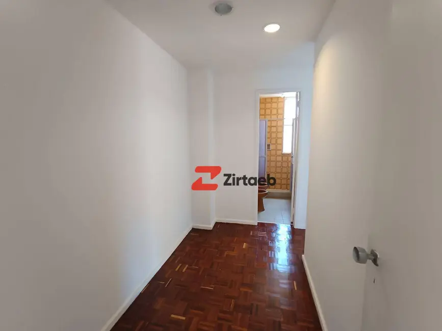 Apartamento com 3 quartos para alugar, 109m2 em Lagoa, Rio De Janeiro - RJ - imagem 6 Foto 6 de Apartamento com 3 quartos para alugar, 109m2 em Lagoa, Rio De Janeiro - RJ