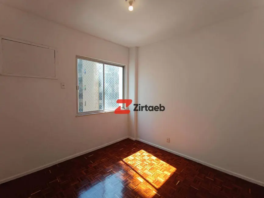 Apartamento com 3 quartos para alugar, 109m2 em Lagoa, Rio De Janeiro - RJ - imagem 5 Foto 5 de Apartamento com 3 quartos para alugar, 109m2 em Lagoa, Rio De Janeiro - RJ